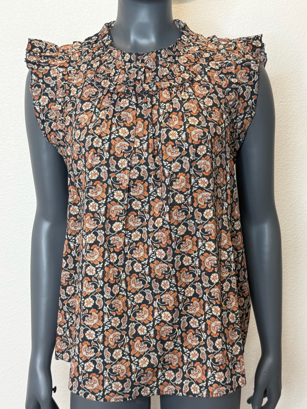 Boden Black paisley ruffle sleeveless blouse metallic thread stripe Size 10 M